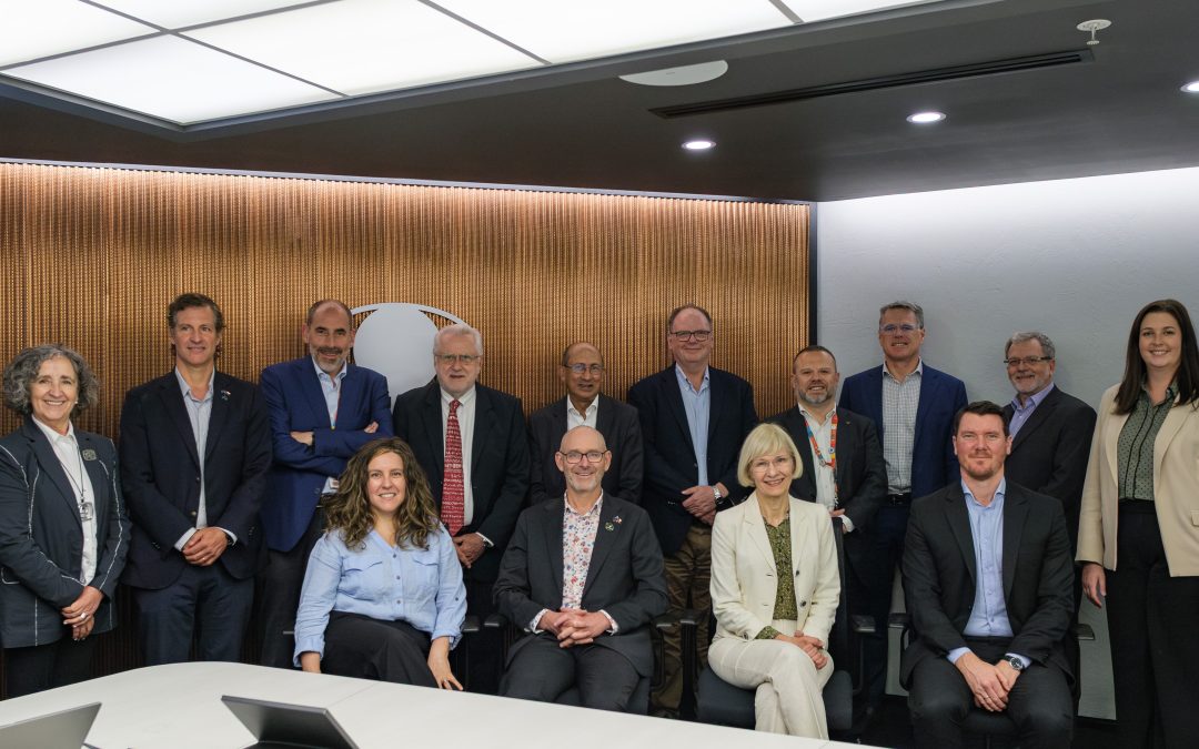 Delegación de UQ finaliza su visita a Chile reuniéndose con la plana mayor de Codelco